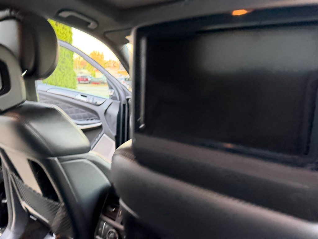 Used 2013 Mercedes-Benz GL 550 4MATIC image 17