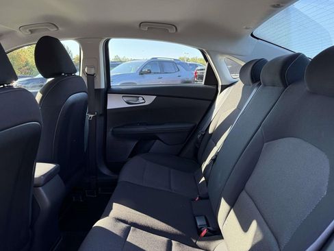 Used 2023 Kia Forte LXS image 16