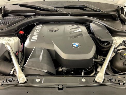 New 2026 BMW 530i xDrive w/ Premium Package AWD/4WD image 15