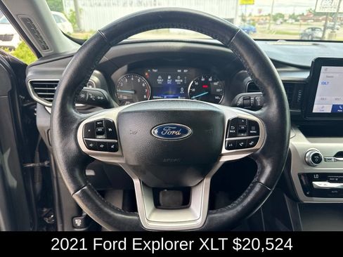 Used 2021 Ford Explorer XLT w/ Equipment Group 202A RWD image 24