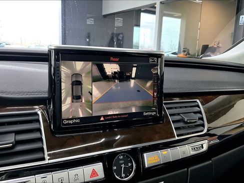 Used 2016 Audi A8 L 4.0T image 14
