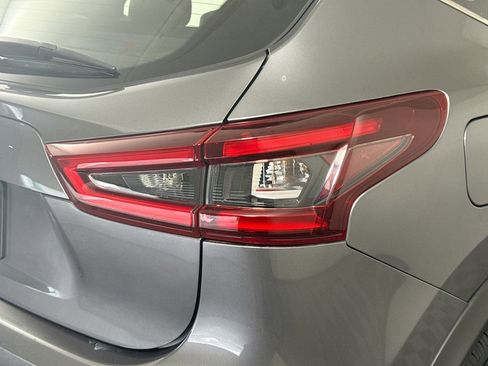 Used 2020 Nissan Rogue Sport S w/ Appearance Package FWD image 33