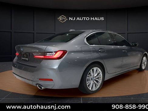 Used 2023 BMW 330e xDrive w/ Premium Package image 7