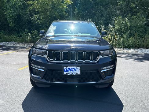 Used 2024 Jeep Grand Cherokee Limited w/ Luxury Tech Group II AWD/4WD image 2