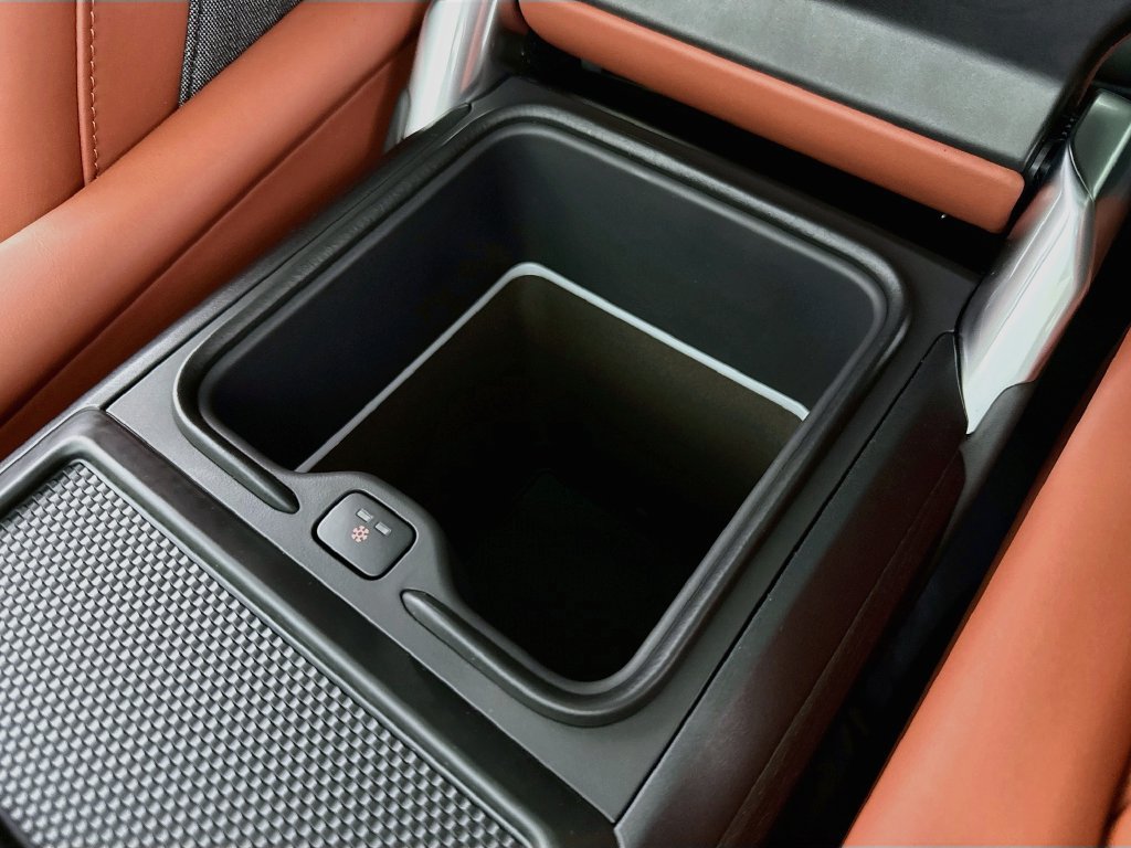 New 2026 Land Rover Range Rover SV AWD/4WD image 22