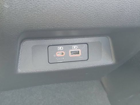 Used 2025 Nissan Altima 2.5 SV FWD image 10