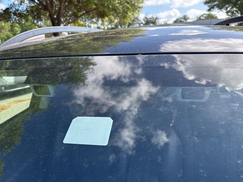 Used 2018 Subaru Crosstrek 2.0i Limited image 3