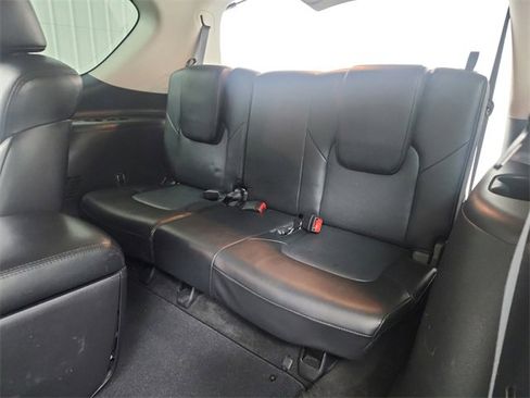 Used 2021 Nissan Armada SL w/ Captain's Chairs Package image 37