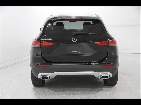 Used 2023 Mercedes-Benz GLA 250 w/ Premium Package image 21