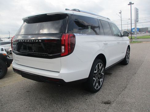 New 2027 Ford Expedition Platinum w/ Platinum Ultimate Package AWD/4WD image 22