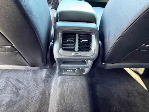 Certified 2024 Volkswagen Tiguan SE AWD/4WD image 18
