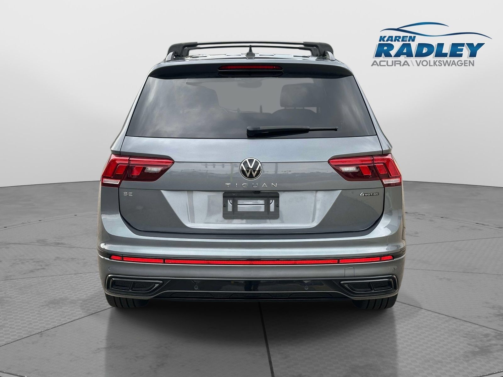 Certified 2024 Volkswagen Tiguan SE R-Line AWD/4WD image 3