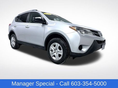 Used 2015 Toyota RAV4 LE image 1