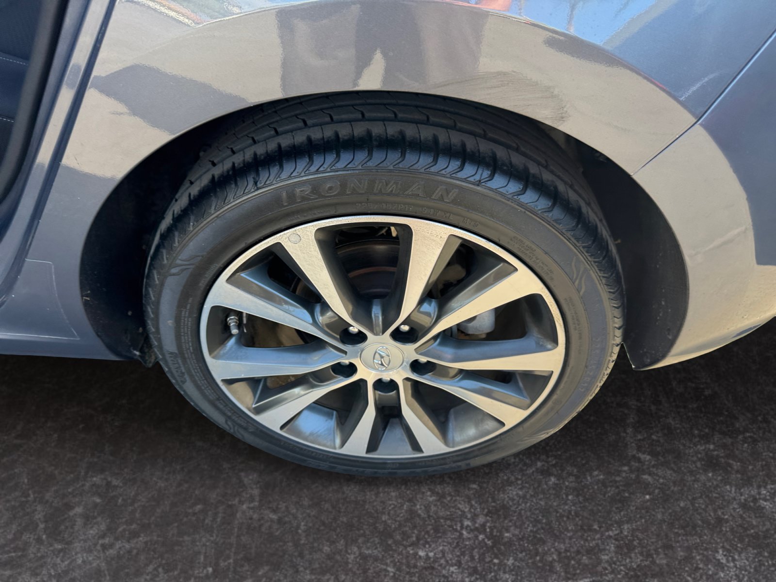 Used 2019 Hyundai Elantra GT FWD image 14