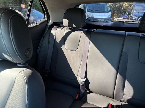 Used 2025 Buick Encore GX Preferred image 39