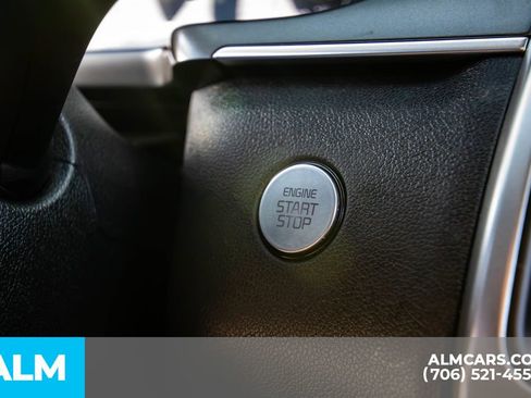 Used 2022 Kia Sorento S w/ Panoramic Sunroof Package image 21