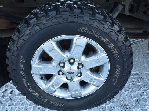 Used 2014 Ford F150 XLT w/ Equipment Group 302A Luxury image 40