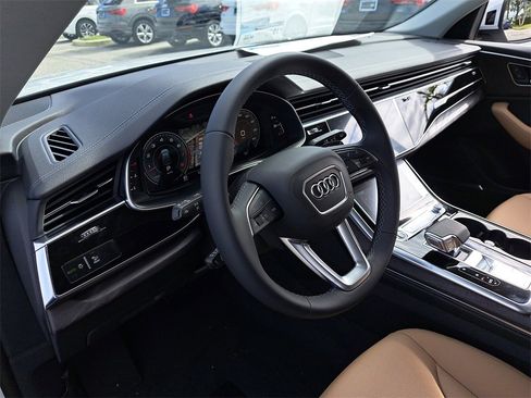 New 2026 Audi Q8 Premium Plus image 7