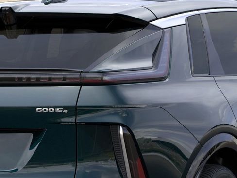 New 2025 Cadillac Lyriq Luxury image 11