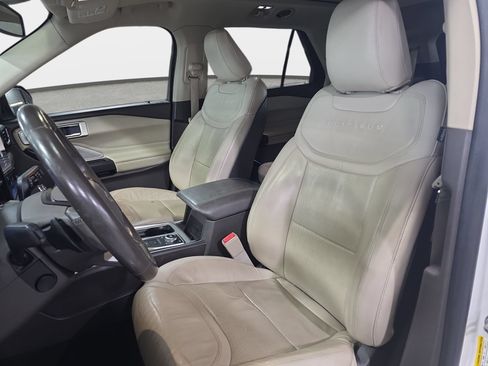 Used 2020 Ford Explorer Platinum AWD/4WD image 15