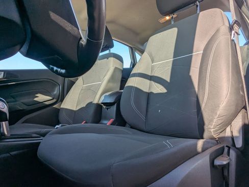 Used 2014 Ford Fiesta SE FWD image 12