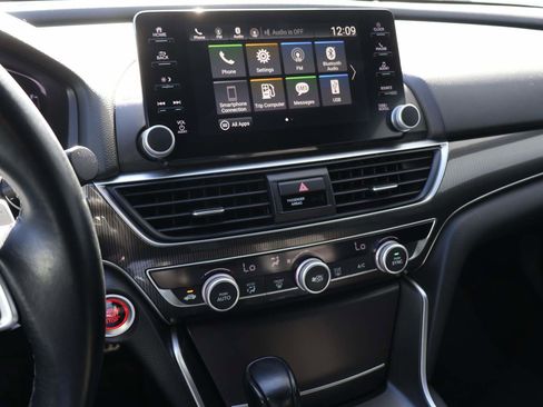 Used 2019 Honda Accord Sport image 12