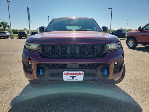 Used 2025 Jeep Grand Cherokee Limited 4xe AWD/4WD image 2