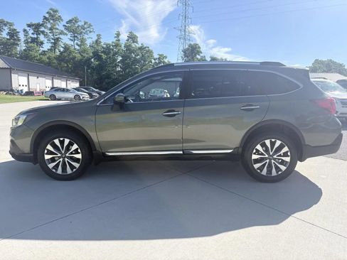 Used 2019 Subaru Outback 3.6R Touring w/ Protection Package #1 AWD/4WD image 6