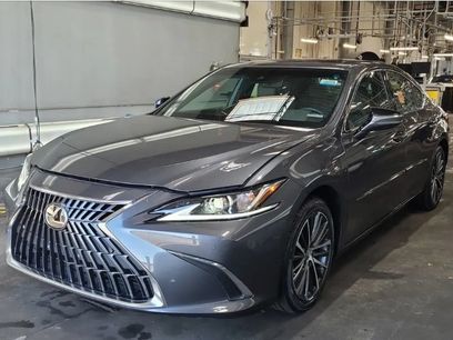 Used 2023 Lexus ES 300h w/ Premium Package