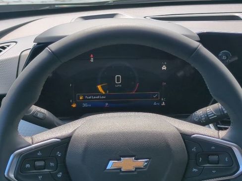 New 2026 Chevrolet Trax LT w/ LT Convenience Package FWD image 8