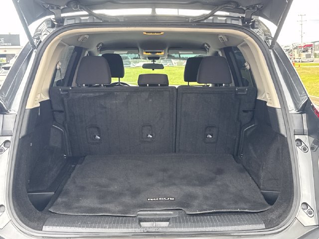 Used 2023 Nissan Rogue S FWD image 16