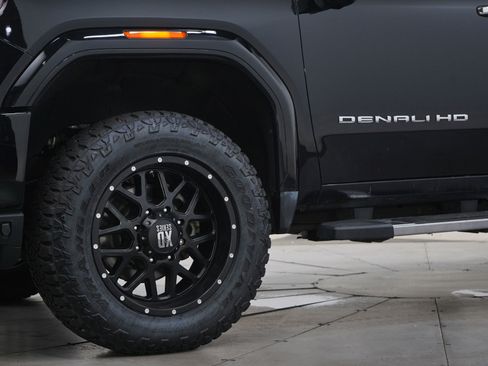 Used 2020 GMC Sierra 2500 Denali w/ Denali Ultimate Package AWD/4WD image 28