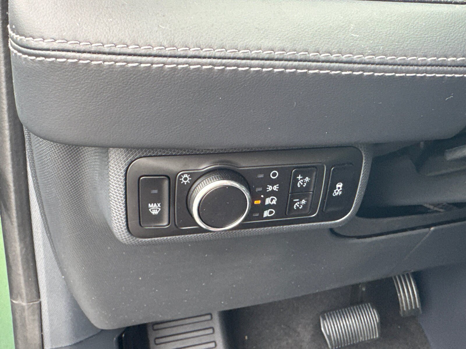 Used 2025 Ford Mustang Mach-E Premium RWD image 36