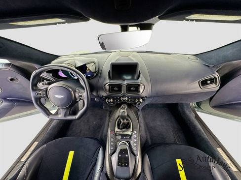 Used 2020 Aston Martin V8 Vantage AMR RWD image 29