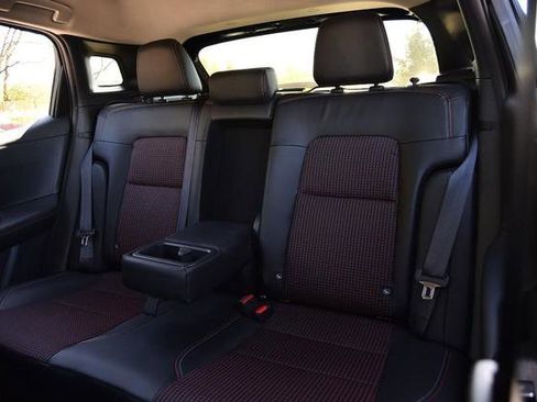 New 2025 Nissan Kicks SR image 25