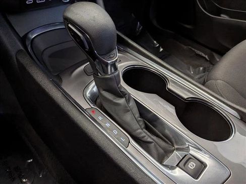 Used 2023 Chevrolet Malibu LT image 12