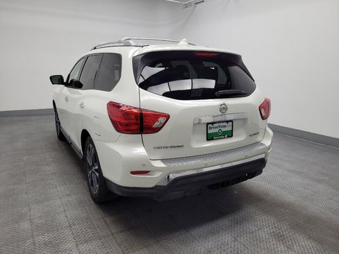 Used 2019 Nissan Pathfinder Platinum image 5