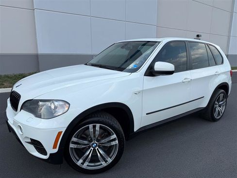 Used 2011 BMW X5 xDrive35d AWD/4WD image 2