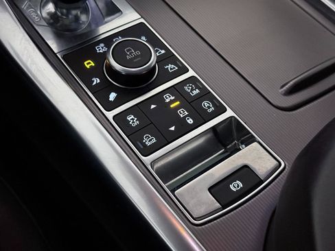 Used 2017 Land Rover Range Rover Sport Supercharged image 40