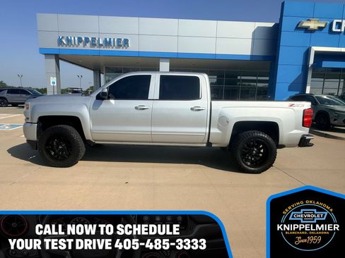 Used 2018 Chevrolet Silverado 1500 LT w/ Texas Edition AWD/4WD image 1
