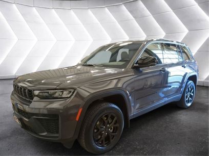 New 2026 Jeep Grand Cherokee Altitude