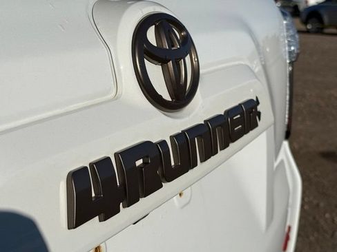 Used 2023 Toyota 4Runner 40th Anniversary SE AWD/4WD image 12