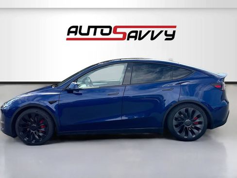 Used 2024 Tesla Model Y Performance AWD/4WD image 4