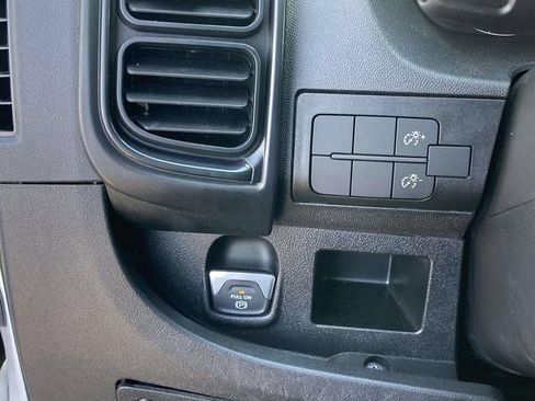 Used 2023 RAM ProMaster 2500 FWD image 29