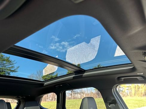 Certified 2025 BMW X1 xDrive28i w/ Premium Package image 27