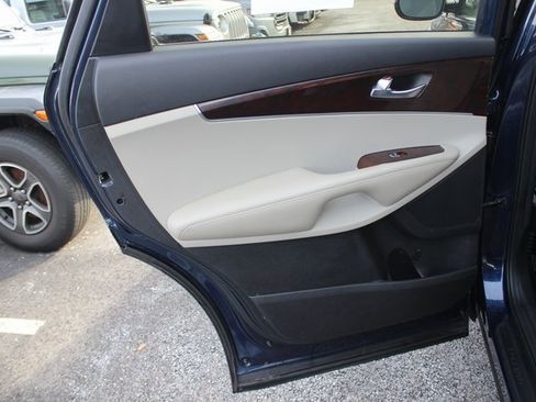 Used 2018 Kia Sorento LX image 20