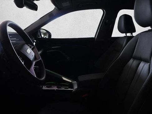 Used 2025 Audi Q5 Premium Plus w/ Premium Plus image 20