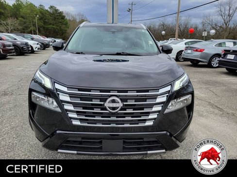 Used 2025 Nissan Rogue Platinum image 10