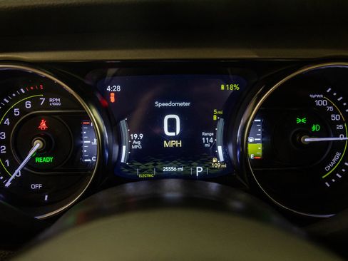Used 2023 Jeep Wrangler Unlimited w/ Cold Weather Group AWD/4WD image 34
