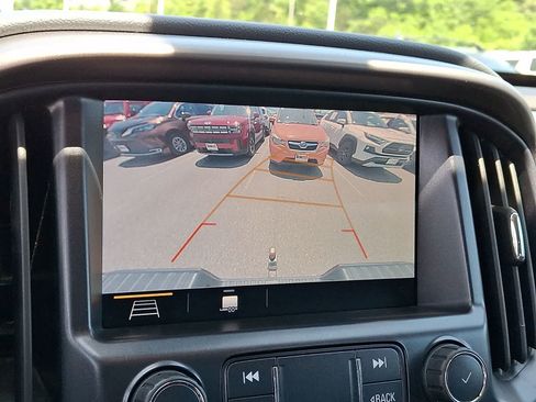 Used 2021 Chevrolet Colorado Z71 w/ Safety Package AWD/4WD image 20